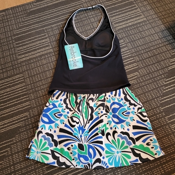 2-PIECE Penbrooke swimsuit in size 4 NWT (VBS) - Picture 2 of 5